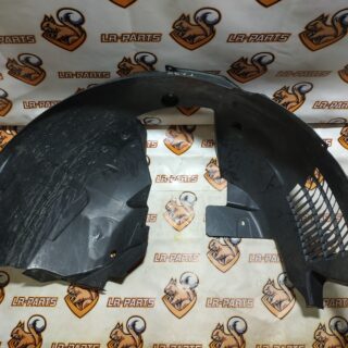 LR142088 Front right fender liner Velar cost 200 € in stock 1 pcs.