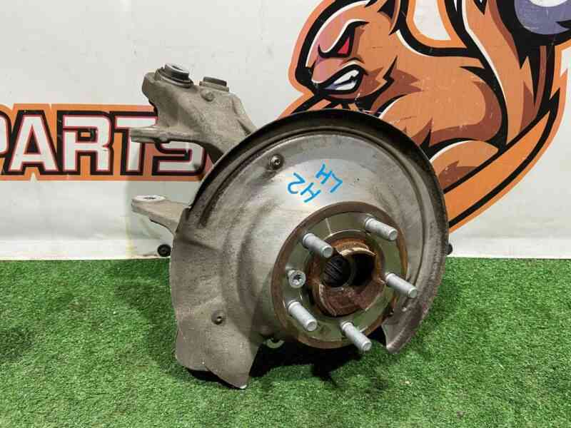 LR142579 Rear left axle Range Rover L405 (2013-2021) Used cost 300 € in stock 2 pcs.