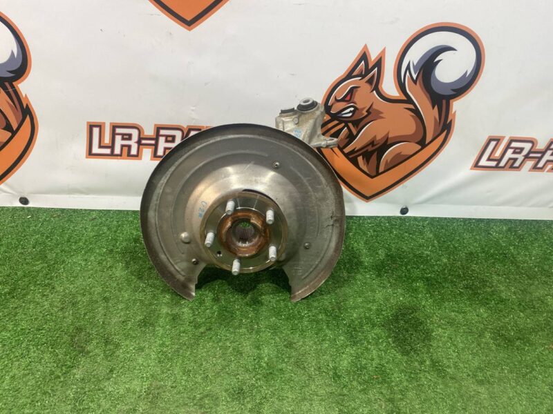 LR142583 Rear wheel knuckle right Range Rover Sport L494 Used cost 250 € in stock 2 pcs.