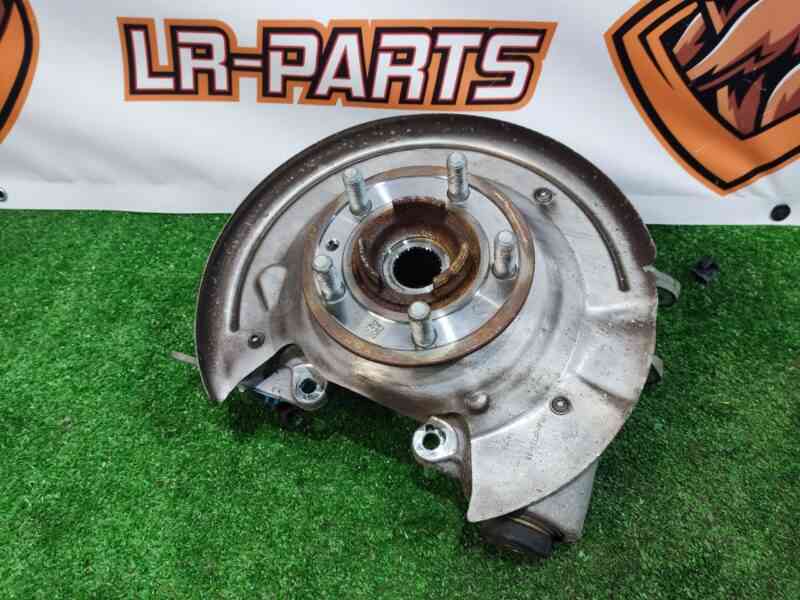 LR142583 Rear right axle Land Rover Discovery 5 L462 (2017-) Used cost 200 € in stock 2 pcs.
