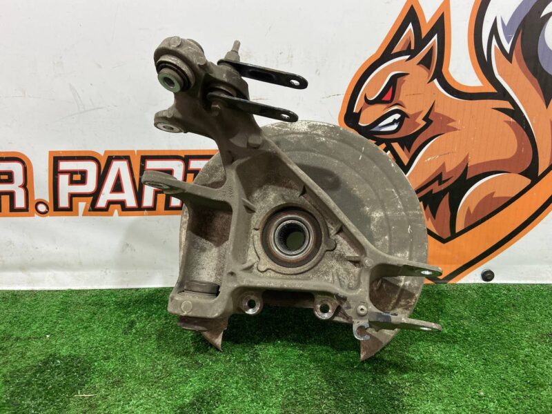LR142583 Rear right axle Land Rover Discovery 5 L462 (2017-) Used cost 200 € in stock 2 pcs.