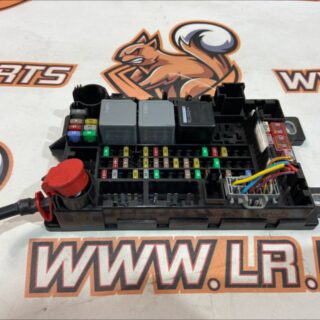 LR144132 Interior fuse box Land Rover Discovery Sport L550 (2015-) Used cost 150,13 € in stock 2 pcs.