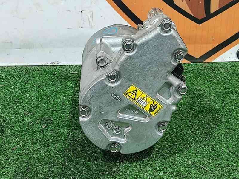 LR144595 Air conditioner compressor Range Rover Sport L494 (2014-2022) used cost 300 € in stock 1 pcs.