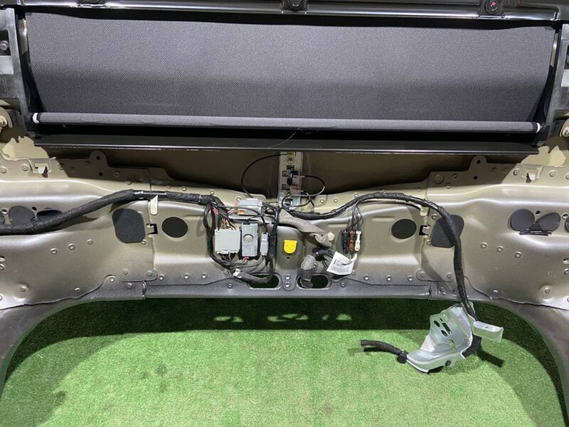 LR145002 Panoramic roof (3 parts) Range Rover L405 Used - Image 25