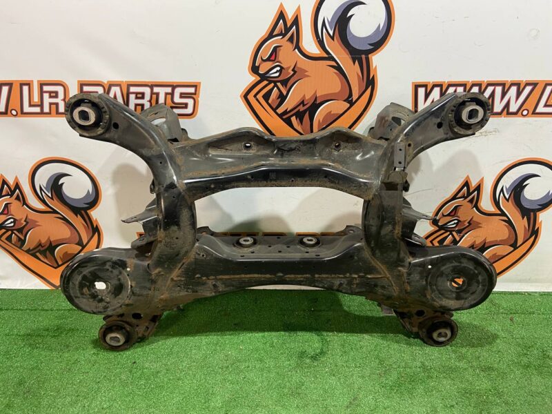 LR146897 Used LAND ROVER DISCOVERY 5 (L462) rear suspension beam - Image 12
