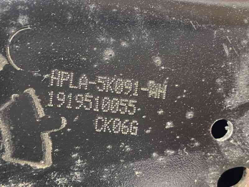 LR146897 Used LAND ROVER DISCOVERY 5 (L462) rear suspension beam cost 232 € in stock 3 pcs.