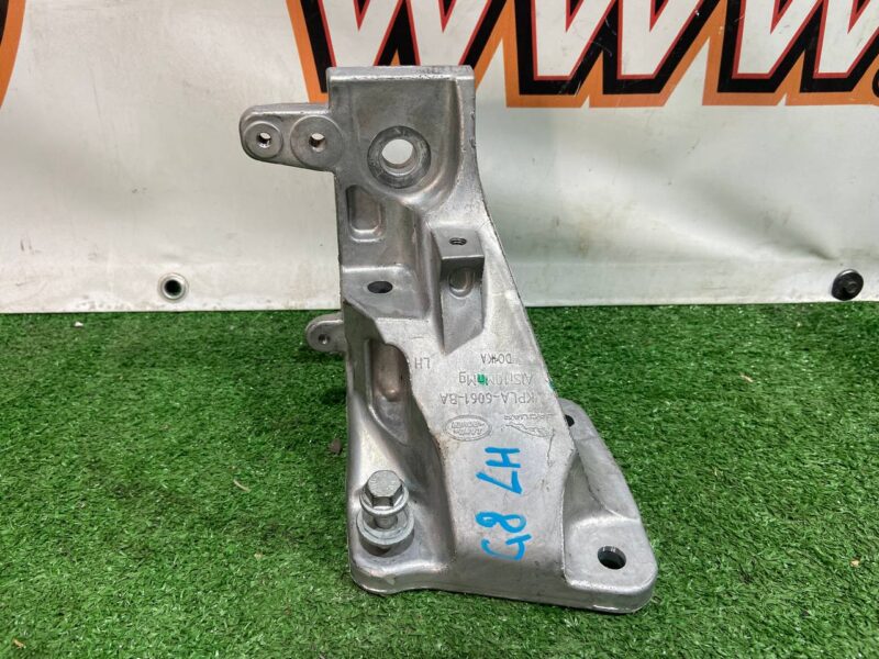 LR147912 Engine mounting bracket left Range Rover Sport L494 (2014-2022) USED cost 80 € in stock 2 pcs.