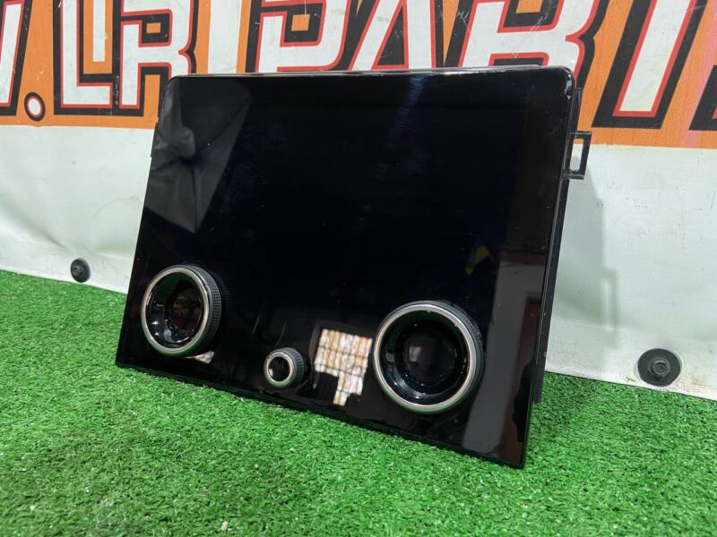 LR156766 Multimedia screen Range Rover Sport L494 (2014-2022) Used cost 400 € in stock 3 pcs.