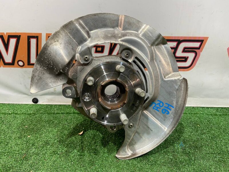 LR165681 Front right steering knuckle (trunnion) Land Rover Discovery Sport L550 (2015-) USED cost 350 € in stock 2 pcs.