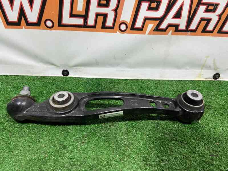 LR171072 Front right lower lever rest Range Rover Sport L494 (2014-2022) USED cost 121 € in stock 1 pcs.
