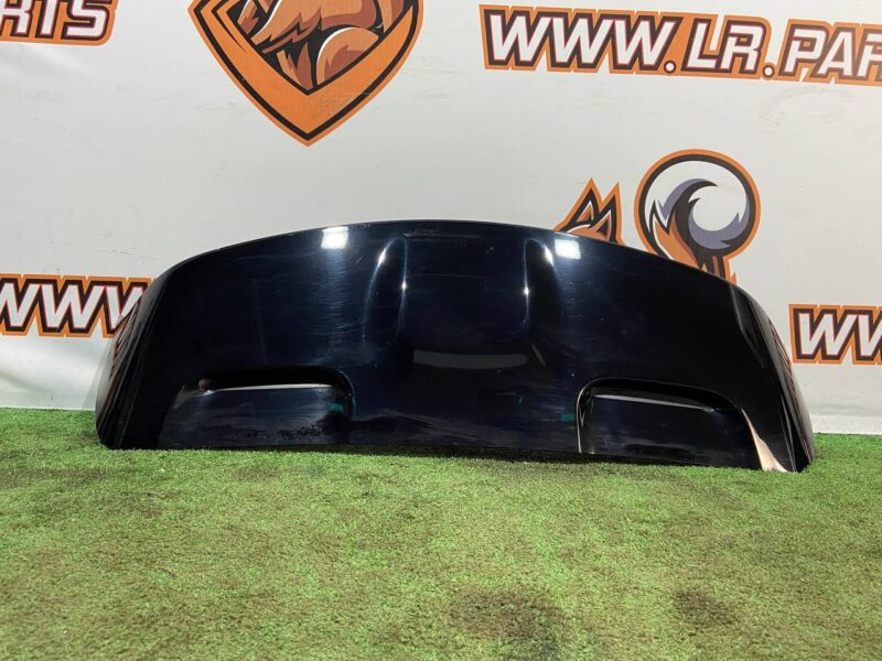 LR171764 Rear spoiler Range Rover Velar L560 (2018-) Used cost 300 € in stock 7 pcs.