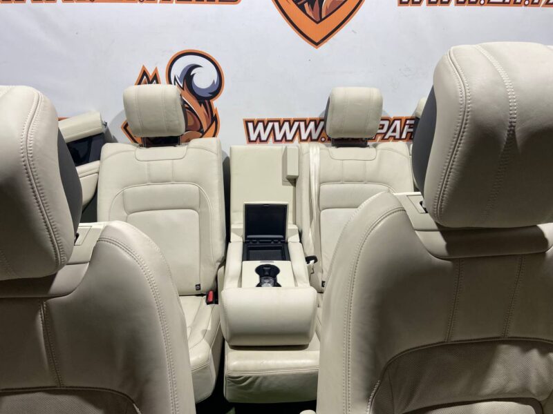 SALONL405IVORYH2 Seat interior with door cards Range Rover L405 (2013-2021) used cost 1 000 € in stock 1 pcs.