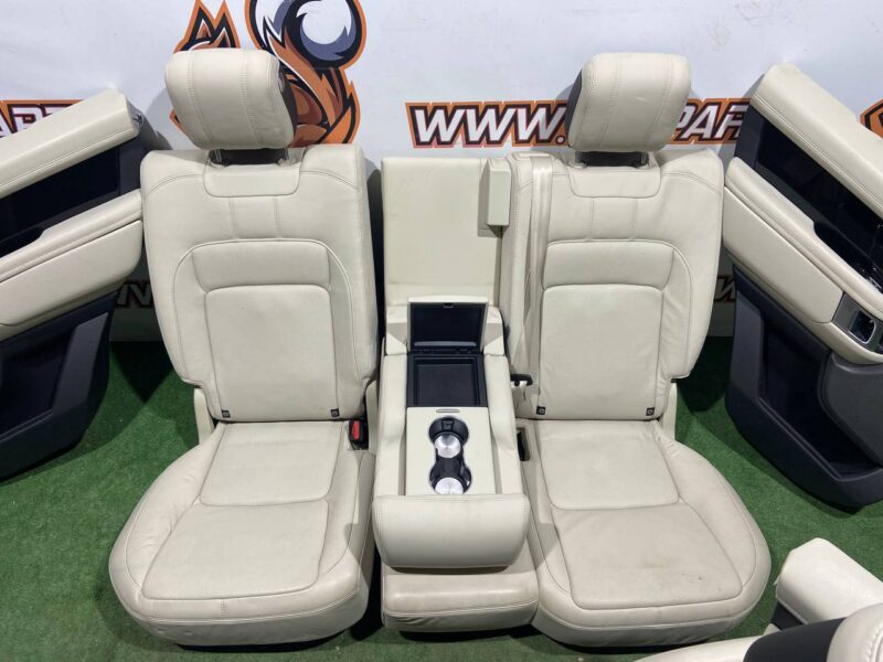 SALONL405IVORYH2 Seat interior with door cards Range Rover L405 (2013-2021) used cost 1 000 € in stock 1 pcs.