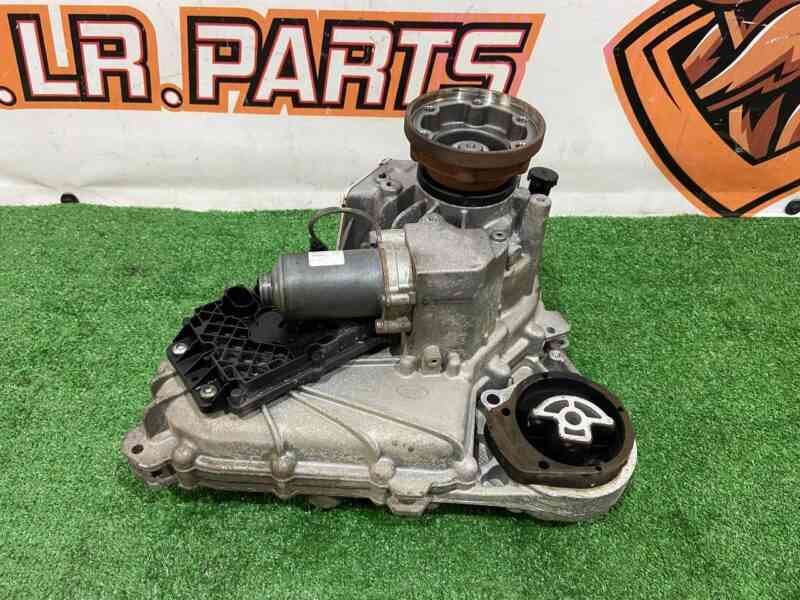 T2H28149 Transfer box Jaguar F-Pace X761 (2017-) used cost 600 € in stock 1 pcs.