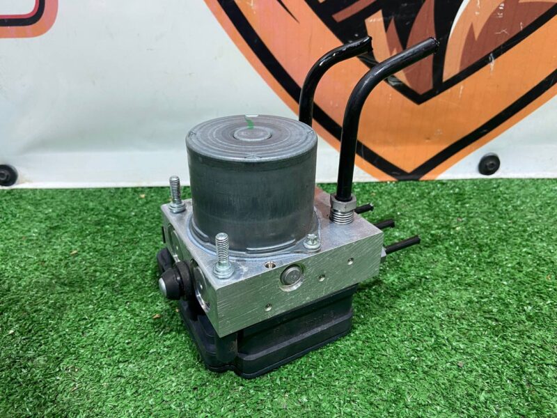 T2H37243 ABS unit Jaguar F-Pace X761 (2017-) USED cost 500 € in stock 4 pcs.