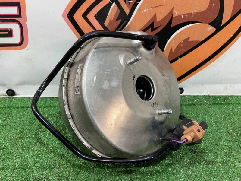 T2H42220 Vacuum brake booster Jaguar XF X260 (2015-) Used cost 200 € in stock 1 pcs.