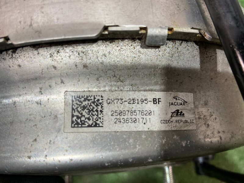 T2H42220 Vacuum brake booster Jaguar XF X260 (2015-) Used cost 200 € in stock 1 pcs.