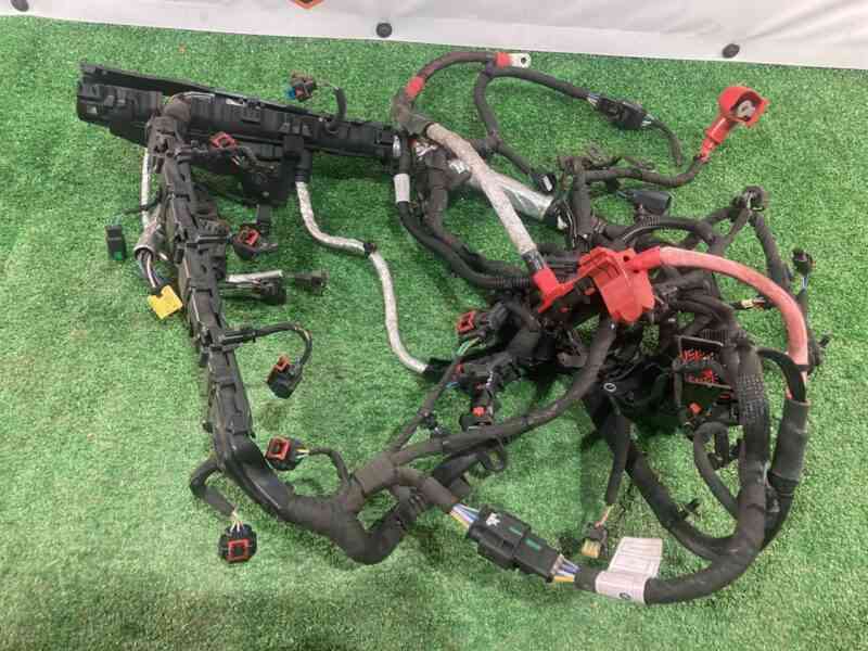 T2H42997 Engine wiring 2.0D ingenium 180HP Jaguar F-Pace X761 (2017-) Used cost 350 € in stock 1 pcs.