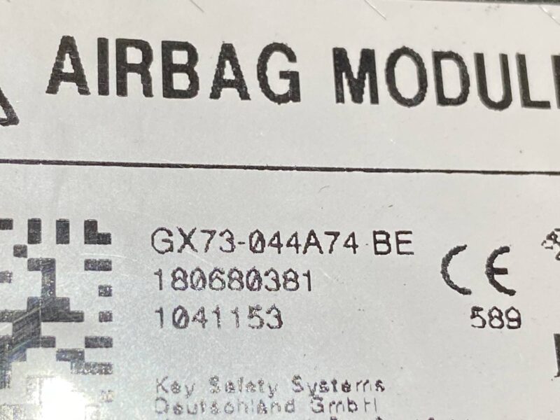 T2H48834 Airbag passenger Jaguar F-Pace X761 (2017-) Used cost 90 € in stock 5 pcs.