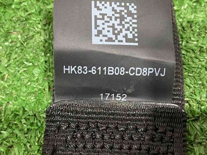 T4A11099PVJ Front right seat belt Jaguar F-Pace X761 (2017-) USED cost 100 € in stock 4 pcs.