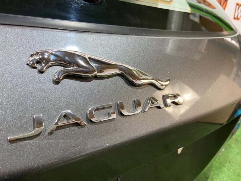 T4A13309LML Trunk lid Jaguar F-Pace X761 (2017-) Used cost 500 € in stock 9 pcs.