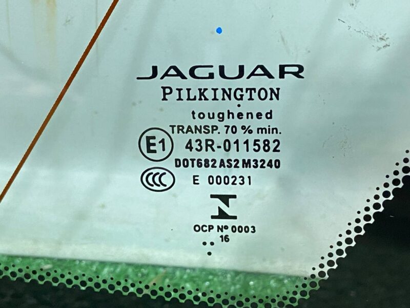 T4A13401 Side right rear glass for Jaguar F-Pace X761 (2017-) USED cost 180 € in stock 2 pcs.