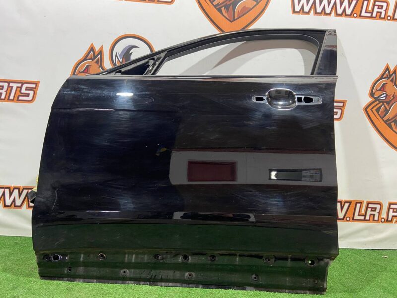 T4A1369 Door front left Jaguar F-Pace Used cost 540 € in stock 6 pcs.
