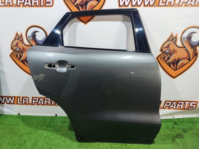 T4A1370 Door rear right Jaguar F-Pace Used cost 435 € in stock 1 pcs.