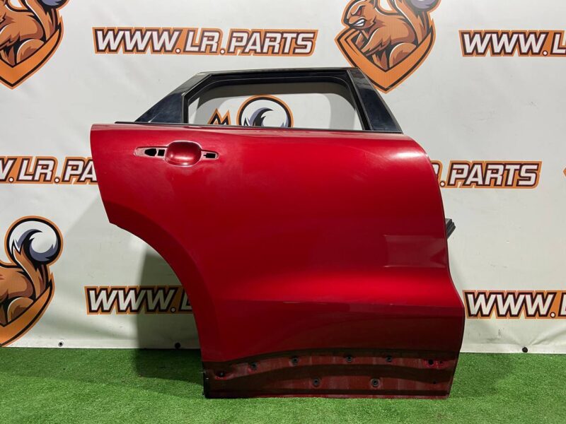 T4A1370 Door rear right Jaguar F-Pace Used cost 435 € in stock 1 pcs.