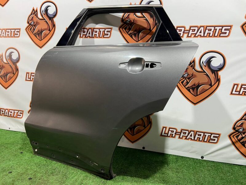 T4A1371 door rear left Jaguar F-Pace Used cost 400 € in stock 1 pcs.