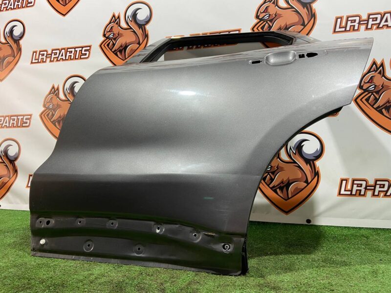 T4A1371 door rear left Jaguar F-Pace Used cost 400 € in stock 1 pcs.