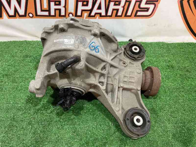 T4A28738 Rear differential Jaguar F-Pace X761 (2017-) used cost 420 € in stock 2 pcs.