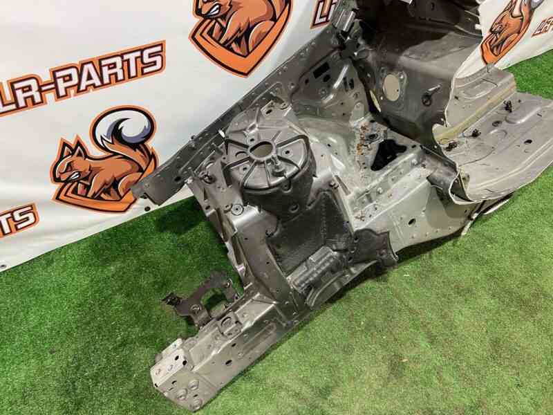 T4A2969 Quarter front right Jaguar F-Pace X761 (2017-) used cost 500 € in stock 3 pcs.