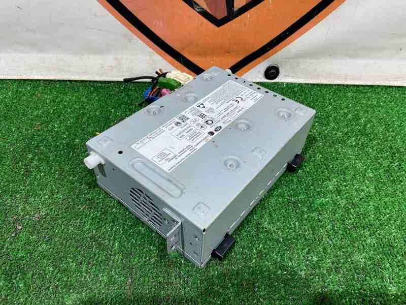 T4A31397 Radio receiver assembly Jaguar F-Pace X761 (2017-) used cost 600 € in stock 1 pcs.