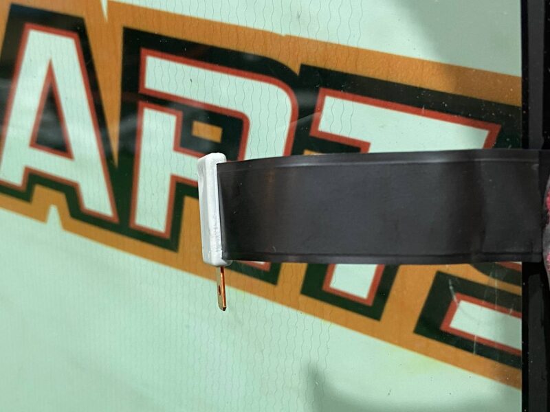 T4A33033 Windshield athermal, heated Jaguar F-Pace X761 (2017-) Used cost 500 € in stock 3 pcs.