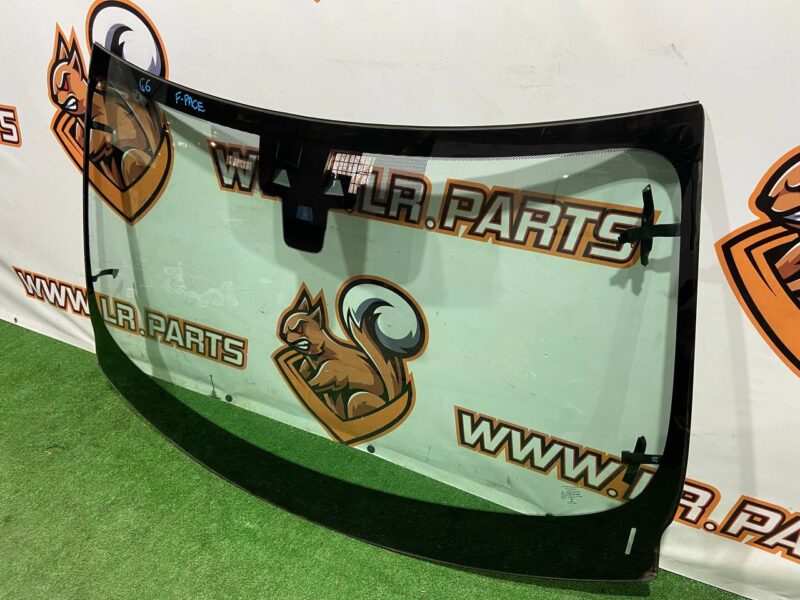 T4A33033 Windshield athermal, heated Jaguar F-Pace X761 (2017-) Used cost 500 € in stock 3 pcs.