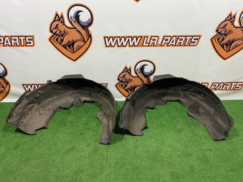 T4A35989 Rear right mudguard Jaguar F-Pace X761 (2017-) Used cost 75 € in stock 5 pcs.