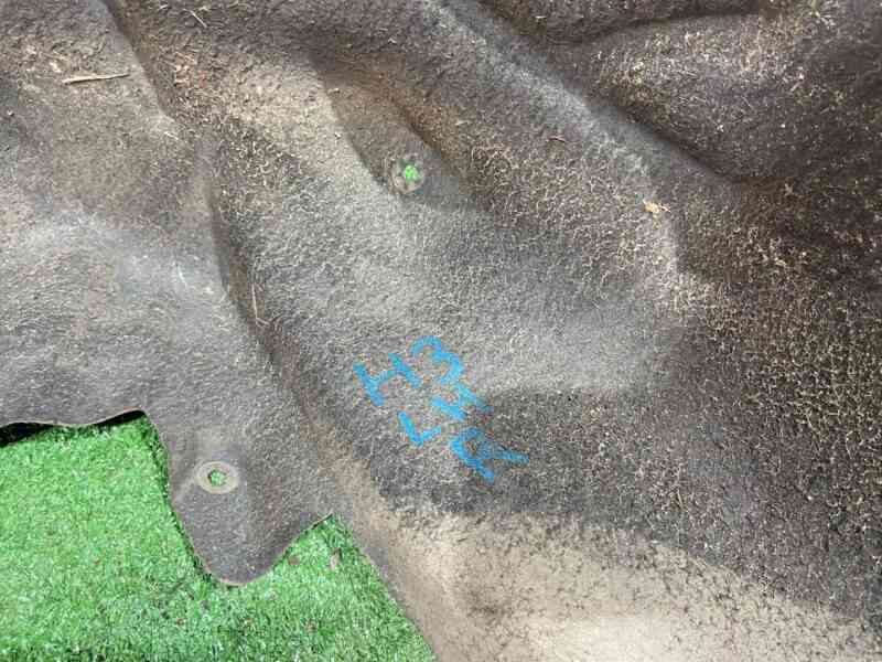 T4A35990 Rear left fender liner Jaguar F-Pace X761 (2017-) USED cost 75 € in stock 1 pcs.