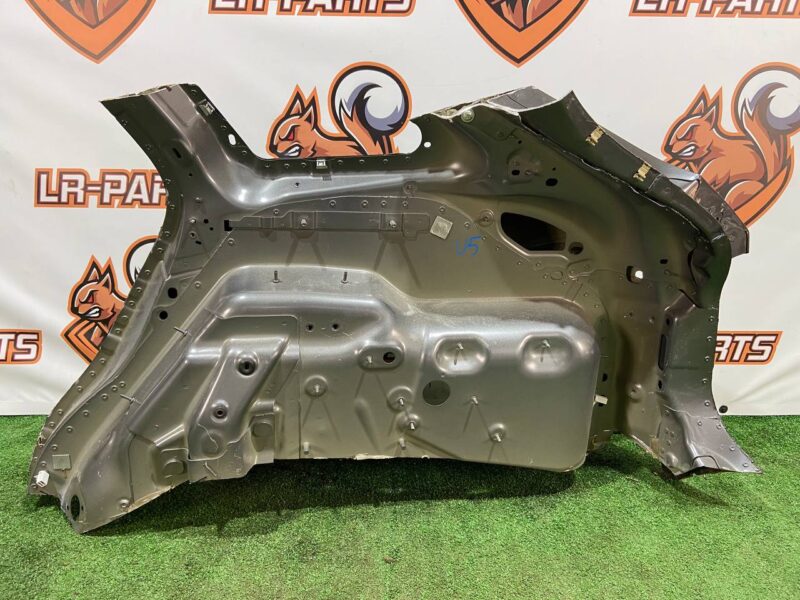 T4A44036 Quarter rear right Jaguar F-Pace X761 used cost 500 € in stock 4 pcs.