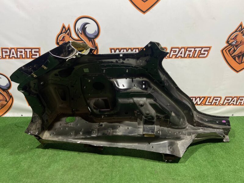 T4A9301 Quarter rear left Jaguar F-Pace X761 (2017-) Used cost 500 € in stock 5 pcs.