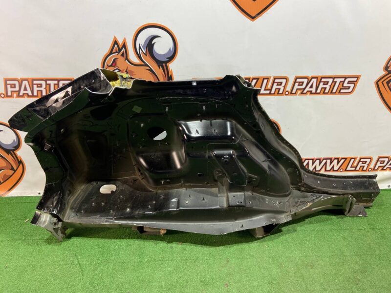 T4A9301 Quarter rear left Jaguar F-Pace X761 (2017-) Used - Image 15