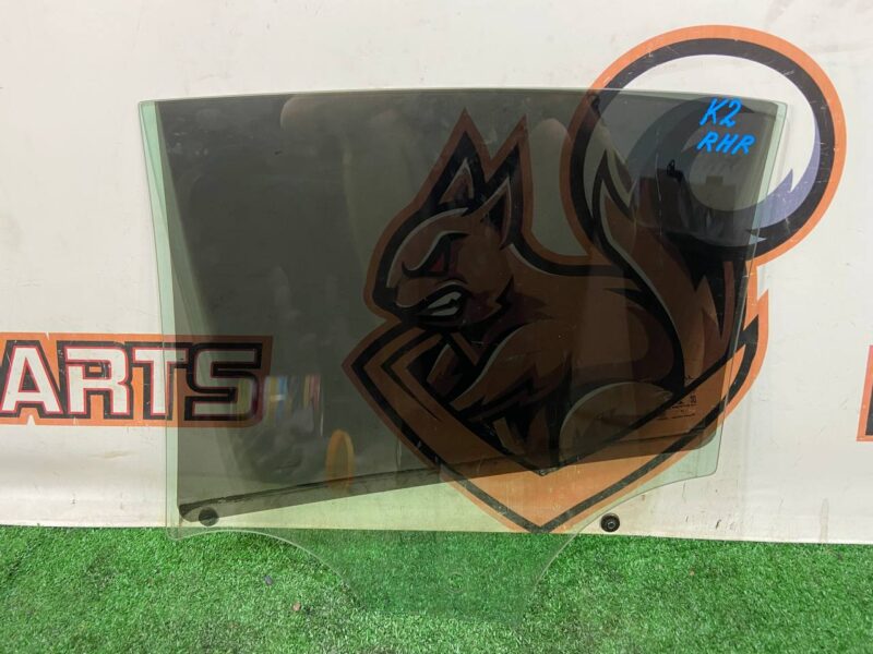T4K10214 Rear right door glass Jaguar I-Pace (2018-) USED cost 125 € in stock 3 pcs.