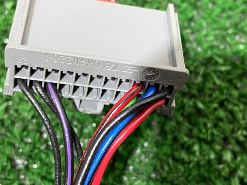 T4K4174 Left outer mirror 9 pin Jaguar I-Pace (2018-) Used cost 500 € in stock 1 pcs.