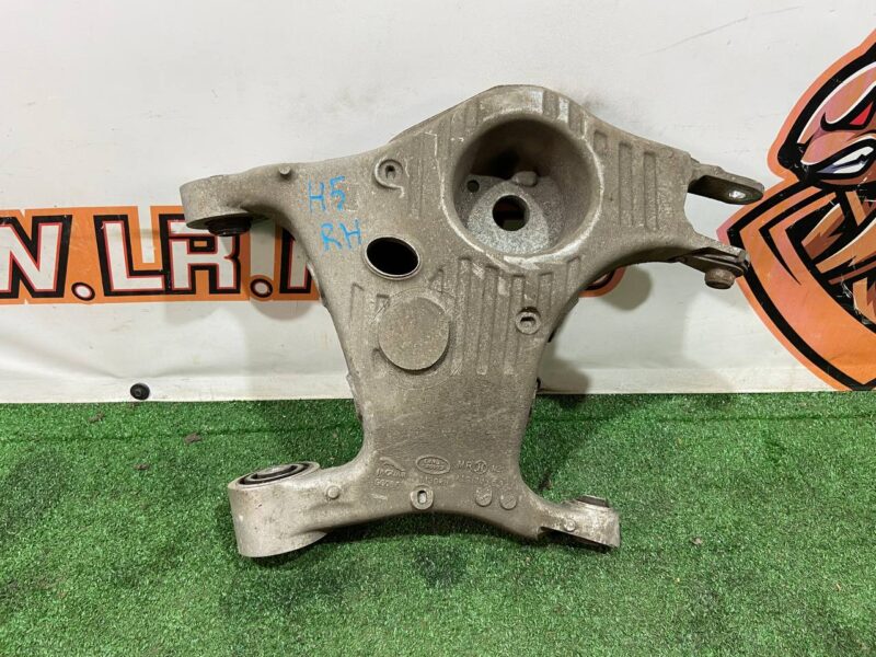 T4K4861 Rear right lower lever Jaguar I-Pace (2018-) USED cost 240 € in stock 1 pcs.