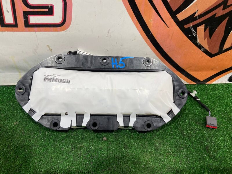 T4K9056 Airbag in the dashboard Jaguar I-Pace (2018-) Used cost 300 € in stock 5 pcs.