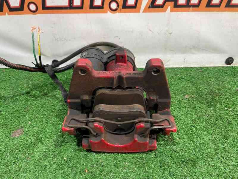 T4N7527 Rear right red caliper Jaguar F-Pace X761 (2017-) USED cost 220 € in stock 3 pcs.
