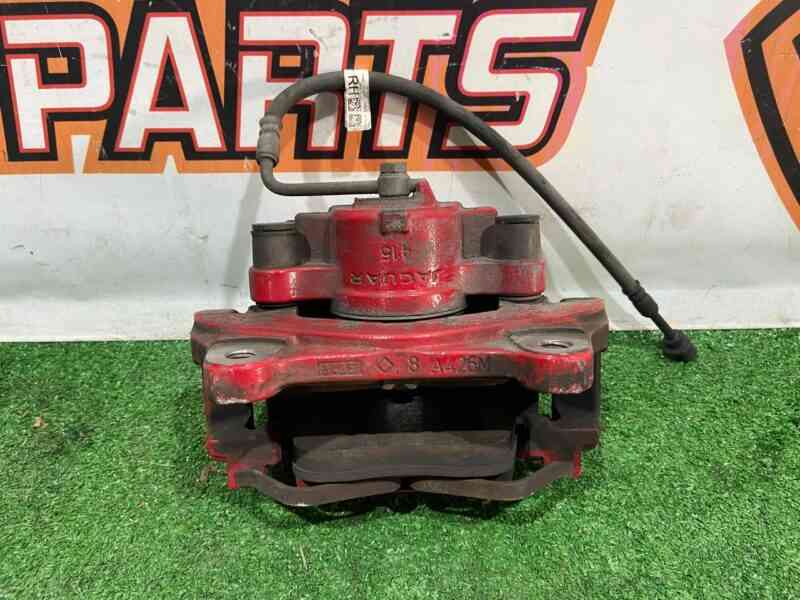 T4N7530 Front right red caliper Jaguar F-Pace X761 (2017-) USED cost 145 € in stock 3 pcs.