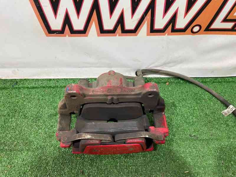 T4N7531 Front left red caliper Jaguar F-Pace X761 (2017-) USED cost 220 € in stock 4 pcs.