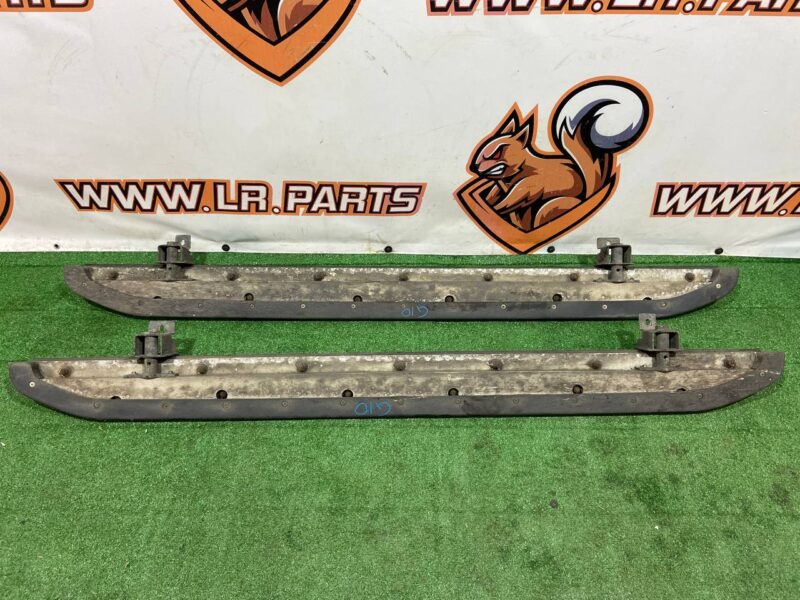 VPLCP0210 Side steps set Land Rover Discovery Sport L550 (2015-) Used cost 400 € in stock 3 pcs.