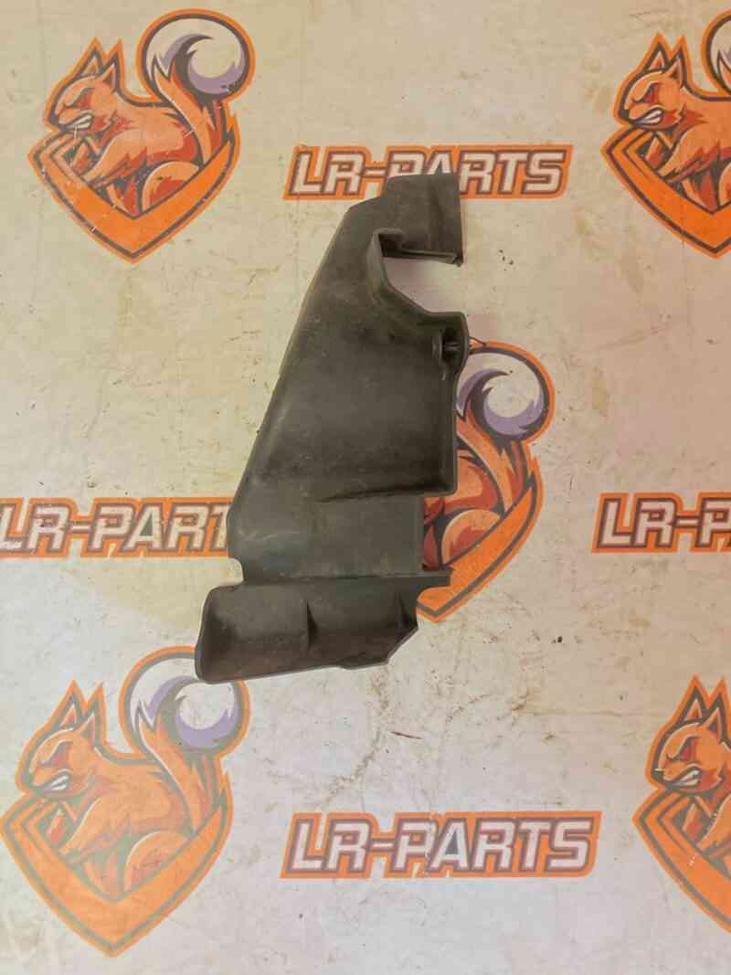 LR033399 Ventilation deflector right Range Rover L405 (2013-2021) Used cost 15 € in stock 3 pcs.